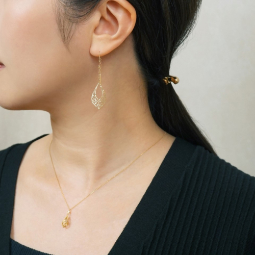〜上品なボリュームのある大人ピアス〜