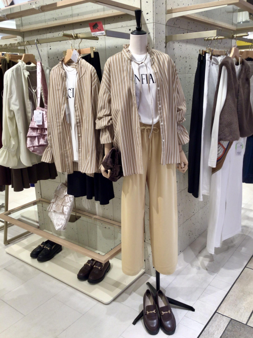 楽に履けて上品見えが叶うイージーワイドパンツ😊✨