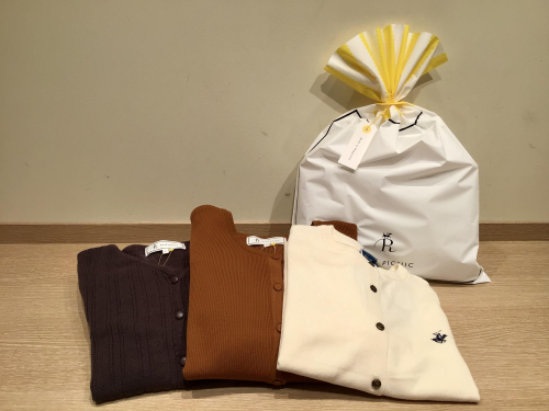 秋のギフトにおすすめの羽織りもの😊🍂