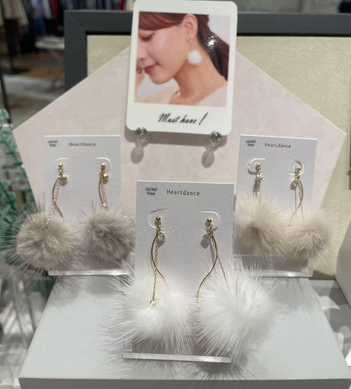 新作♡ファーピアス