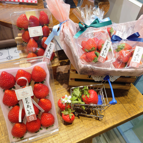 いちご今季初入荷✨️『とちあいか』からスタートです🍓✨️